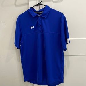 Under armoura golf shirt size Medium blue